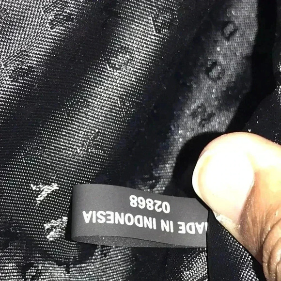 DKNY Quilted Chevron Print Wristlet - Picture 5 of 6